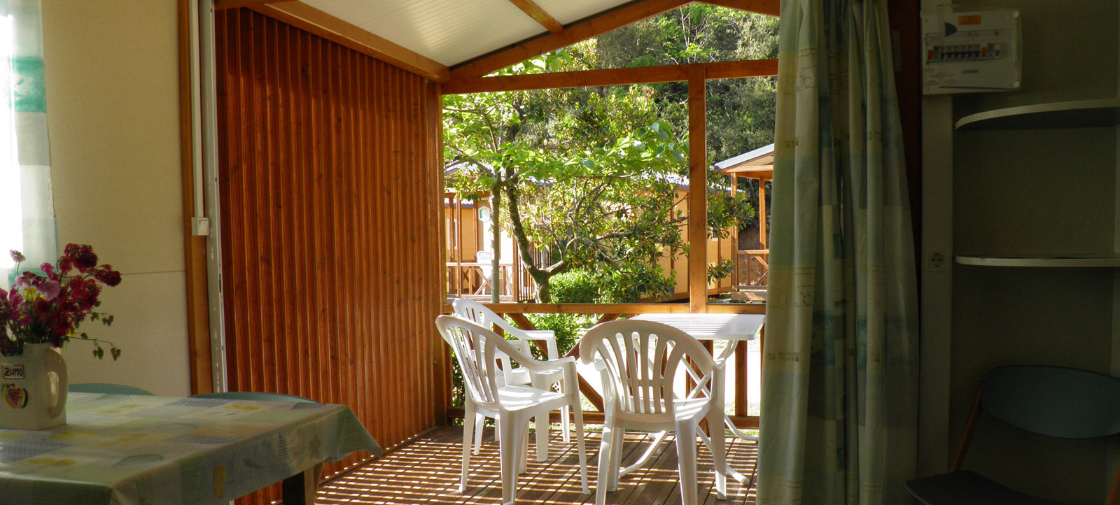 Allotjaments bungalow 5 pax al Càmping Begur