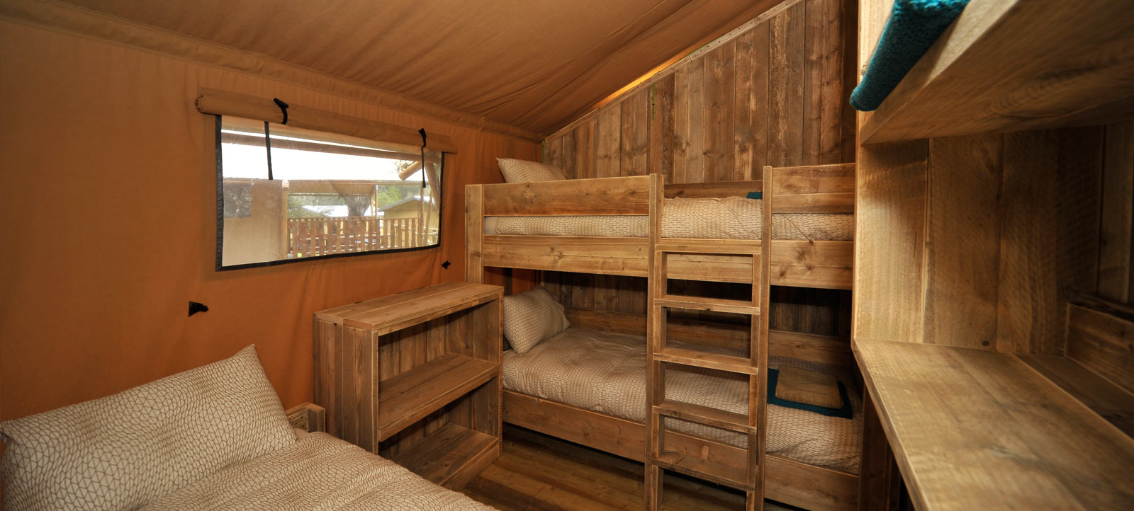 Allotjaments Luxury Tenten de Glamping al Càmping Begur vista interior
