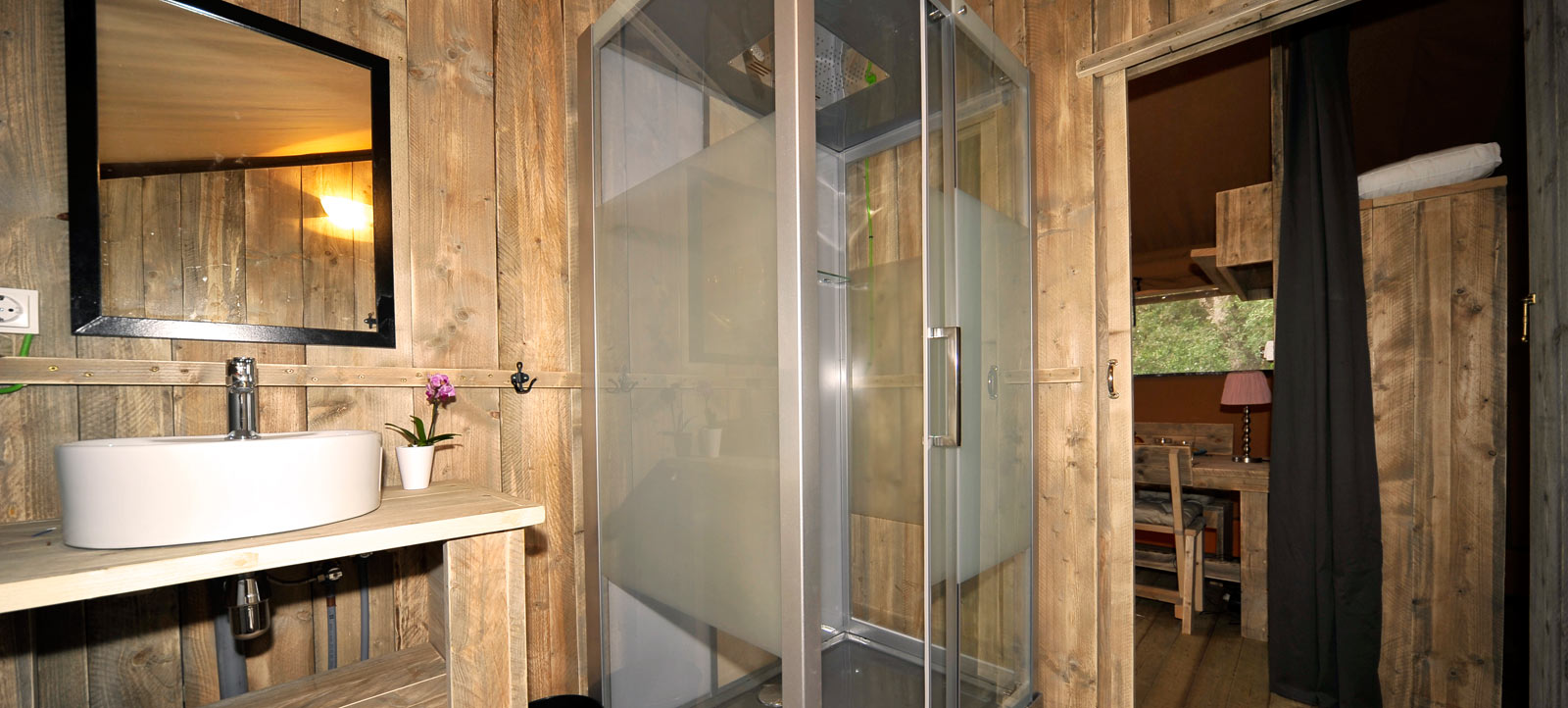 Allotjaments Luxury Tenten de Glamping al Càmping Begur vista interior