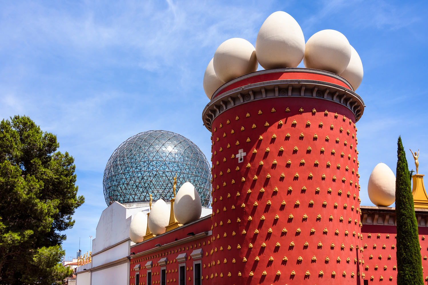 Castell Dalí a Figueres, entorn del Camping Begur